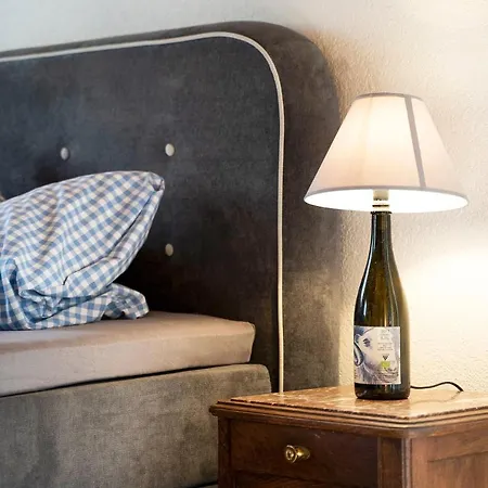 Miris Hues * Endingen am Kaiserstuhl