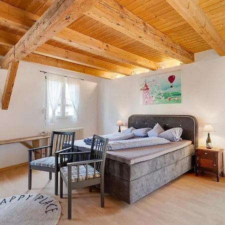 Apartment Miris Hues *