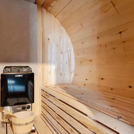 Apartment Miris Hues